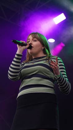 SINGER Nell Mescal The Mayor of London s St Patrick s Festival i at Trafalgar Square on Sunday 15 03 2026 SINGER Nell Mescal The Mayor of London s St Patrick s Festival i at Trafalgar Square on Sunday 15 03 2026, Credit:Roger Alarcon Avalon United Kingdom, London  Copyright: xRogerxAlarconx xAvalonx 1083306908