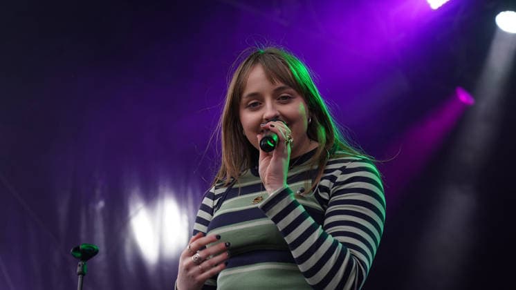 SINGER Nell Mescal The Mayor of London s St Patrick s Festival i at Trafalgar Square on Sunday 15 03 2026 SINGER Nell Mescal The Mayor of London s St Patrick s Festival i at Trafalgar Square on Sunday 15 03 2026, Credit:Roger Alarcon Avalon United Kingdom, London  Copyright: xRogerxAlarconx xAvalonx 1083307133