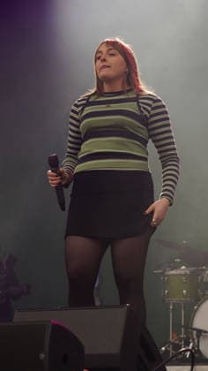 SINGER Nell Mescal The Mayor of London s St Patrick s Festival i at Trafalgar Square on Sunday 15 03 2026 SINGER Nell Mescal The Mayor of London s St Patrick s Festival i at Trafalgar Square on Sunday 15 03 2026, Credit:Roger Alarcon Avalon United Kingdom, London  Copyright: xRogerxAlarconx xAvalonx 1083307194