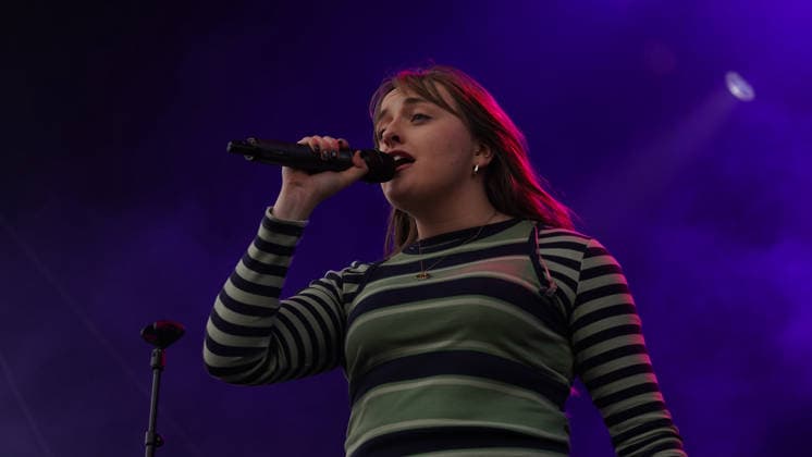SINGER Nell Mescal The Mayor of London s St Patrick s Festival i at Trafalgar Square on Sunday 15 03 2026 SINGER Nell Mescal The Mayor of London s St Patrick s Festival i at Trafalgar Square on Sunday 15 03 2026, Credit:Roger Alarcon Avalon United Kingdom, London  Copyright: xRogerxAlarconx xAvalonx 1083307255