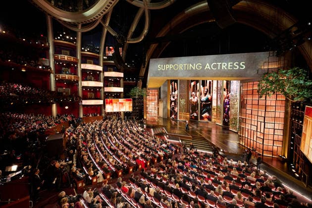 98th Oscars, Academy Awards ZoÃ« Saldana presents the Oscar for Actress in a Supporting Role to Amy Madigan during the 98th Oscars at the Dolby Theatre at Ovation Hollywood on Sunday, March 15, 2026., Credit:Richard Harbaugh Bill Barnes The Academy Avalon United States of America, CA, Hollywood, Dolby Theater  Copyright: xRichardxHarbaughx xBillxBarnesx xThexAcademyx xAvalonx 1083391288