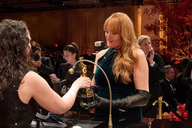 98th Oscars, Academy Awards Cliona Furey has their Oscar engraved at the Governors Ball following the 98th Oscars at the Dolby Theatre at Ovation Hollywood in Los Angeles, CA, on Sunday, March 15, 2026., Credit:Phil McCarten The Academy Avalon United States of America, CA, Hollywood, Dolby Theater  Copyright: xPhilxMcCartenx xThexAcademyx xAvalonx 1083396268