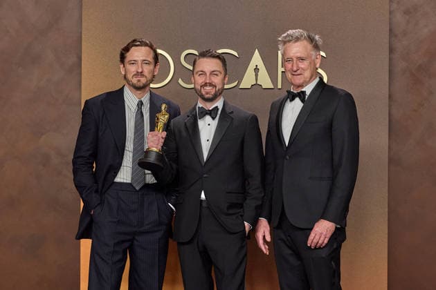 98th Oscars, Academy Awards Andy Jurgensen poses backstage with the Oscar for Film Editing with Lewis Pullman and Bill Pullman during the 98th Oscars at Dolby Theatre at Ovation Hollywood on Sunday, March 15, 2026., Credit:Etienne Laurent The Academy Avalon United States of America, CA, Hollywood, Dolby Theater  Copyright: xEtiennexLaurentx xThexAcademyx xAvalonx 1083397324