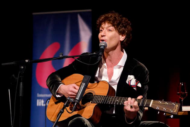 Schauspieler Daniel Donskoy in der Veranstaltung Brennen Lesung, Gespräch und Musik mit Daniel Donskoy im Rahmen der Lit.Cologne 2026 im WDR-Funkhaus am Wallrafplatz. Köln, 15.03.2026 NRW Deutschland Copyright: xChristophxHardtx