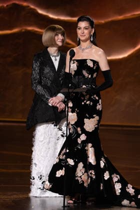 98th Oscars, Academy Awards Dame Anna Wintour and Anne Hathaway present the Oscar for Makeup and Hairstyling during the 98th Oscars at the Dolby Theatre at Ovation Hollywood on Sunday, March 15, 2026., Credit:Avalon.red Avalon United States of America, CA, Hollywood, Dolby Theater  Copyright: xAvalon.redx xAvalonx 1083409988