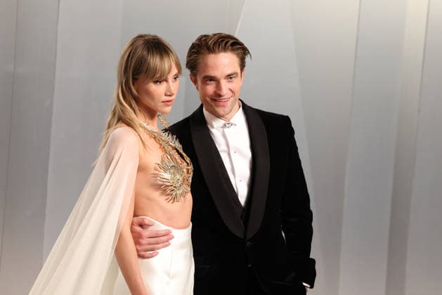 2026 Vanity Fair Oscar Party Suki Waterhouse and Robert Pattinson at the 2026 Vanity Fair Oscar Party (98th Annual Academy Awards) Hosted By Mark Guiducci held at the David Geffen Galleries at the Los Angeles County Museum of Art (LACMA) at 5905 Wilshire Blvd on March 15, 2026 in Museum Row, Miracle Mile, Los Angeles, California, United States., Credit:Xavier Collin Avalon USA, Los Angeles  Copyright: xXavierxCollinx xAvalonx 1083473873
