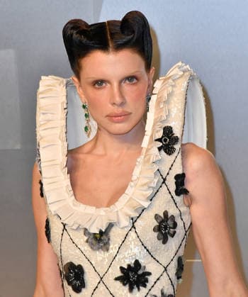 026 Vanity Fair Oscar Party Hosted By Mark Guiducci - Arrivals Julia Fox attends the 2026 Vanity Fair Oscar Party at Los Angeles County Museum of Art on March 15, 2026 in Los Angeles, California. Los Angeles Los Angeles County Museum of Art California United States Copyright: ximageSPACEx