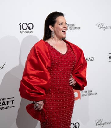 34th Annual Elton John AIDS Foundation Academy Awards Viewing Party Melissa McCarthy arrives on the red carpet of the 34th Annual Elton John AIDS Foundation Academy Awards Viewing Party at West Hollywood Park in Hollywood California on March 15, 2026. (Contributing Photographer, Connor Terry) West Hollywood California United States Copyright: xConnorxTerry imageSPACEx
