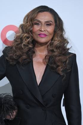 Tina Knowles at arrivals for 34th Annual Elton John AIDS Foundation Academy Awards Viewing Party, West Hollywood Park, Los Angeles, CA, March 15, 2026. Photo By: Michael Mattes Everett Collection 34th Annual Elton John AIDS Foundation Academy Awards Viewing Party PUBLICATIONXNOTxINxCANxCHNxFRAxITAxJPNxNORxPOLxRUSxESPxUKxUSA