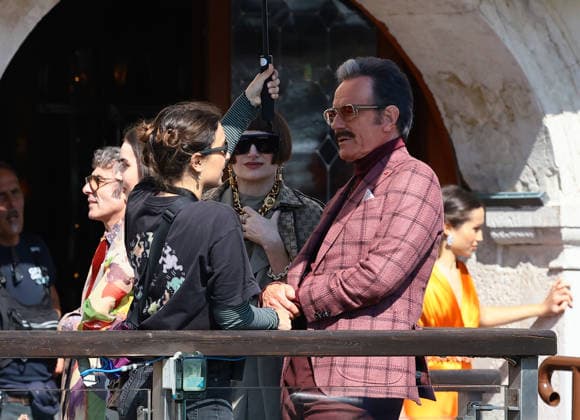 The second season of the TV series The Studio , created by and starring Seth Rogen, has begun filming in Venice. Pictured: Bryan Cranston, Kathryn Hahn  Copyright: xMatteoxChinellatox xipa-agency.netx xipa-agency.netx xMatteoxChinellatox IPA_Agency_IPA73003990