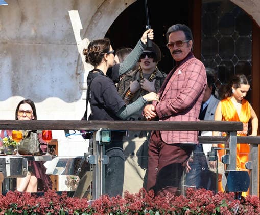 The second season of the TV series The Studio , created by and starring Seth Rogen, has begun filming in Venice. Pictured: Bryan Cranston, Kathryn Hahn  Copyright: xMatteoxChinellatox xipa-agency.netx xipa-agency.netx xMatteoxChinellatox IPA_Agency_IPA73003985