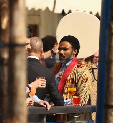 The second season of the TV series The Studio , created by and starring Seth Rogen, has begun filming in Venice. Pictured: Donald Glover  Copyright: xMatteoxChinellatox xipa-agency.netx xipa-agency.netx xMatteoxChinellatox IPA_Agency_IPA73004000