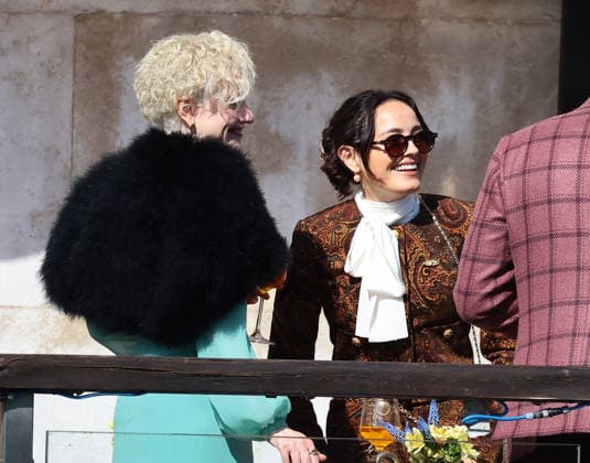 The second season of the TV series The Studio , created by and starring Seth Rogen, has begun filming in Venice. Pictured: Julia Garner, Chase Sui Wonders  Copyright: xMatteoxChinellatox xipa-agency.netx xipa-agency.netx xMatteoxChinellatox IPA_Agency_IPA73004045