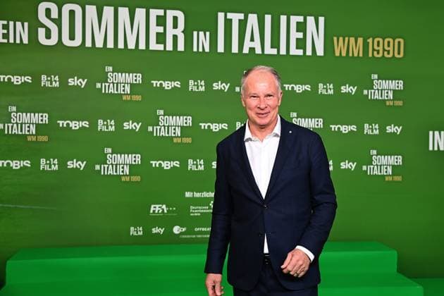 Stefan REUTER, Premiere EIN SOMMER IN ITALIEN-WM 1990. am 16.03.20226 im Mathaeser Kino in Muenchen. Roter Teppich,Red Carpet.