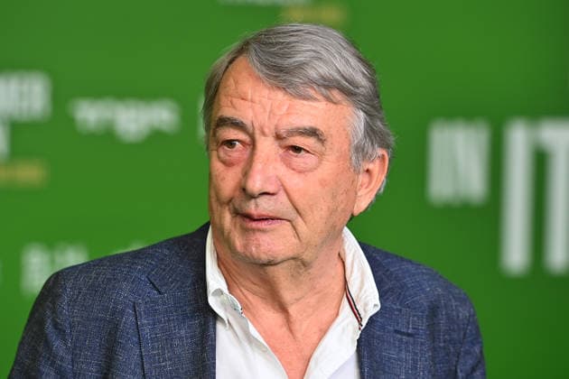 Wolfgang NIERSBACH, Einzelbild,angeschnittenes Einzelmotiv,Portrait,Portraet. Premiere EIN SOMMER IN ITALIEN-WM 1990. am 16.03.20226 im Mathaeser Kino in Muenchen. Roter Teppich,Red Carpet.