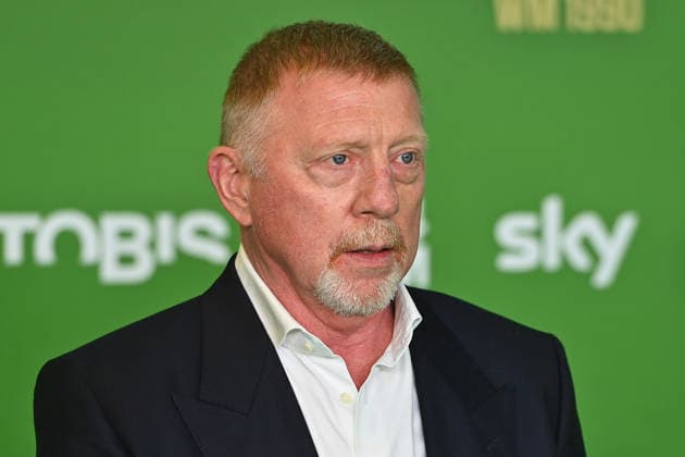 Boris BECKER, Einzelbild,angeschnittenes Einzelmotiv,Portrait,Portraet. Premiere EIN SOMMER IN ITALIEN-WM 1990. am 16.03.20226 im Mathaeser Kino in Muenchen. Roter Teppich,Red Carpet.