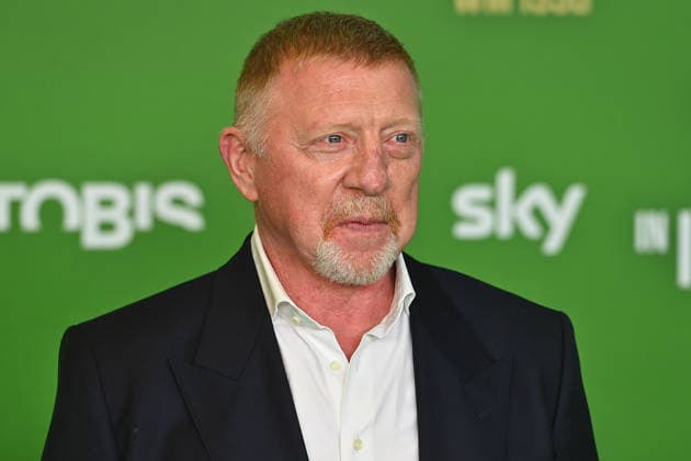 Boris BECKER, Einzelbild,angeschnittenes Einzelmotiv,Portrait,Portraet. Premiere EIN SOMMER IN ITALIEN-WM 1990. am 16.03.20226 im Mathaeser Kino in Muenchen. Roter Teppich,Red Carpet.