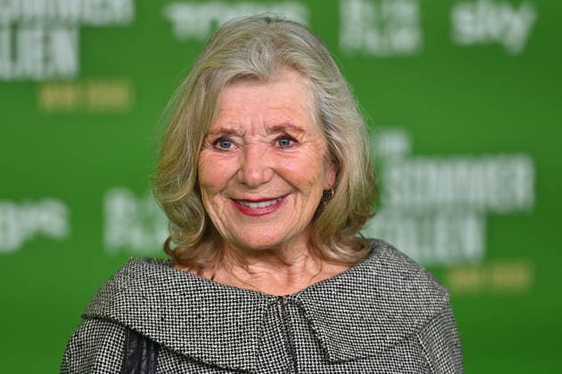 Juttta SPEIDEL, Einzelbild,angeschnittenes Einzelmotiv,Portrait,Portraet. Premiere EIN SOMMER IN ITALIEN-WM 1990. am 16.03.20226 im Mathaeser Kino in Muenchen. Roter Teppich,Red Carpet.