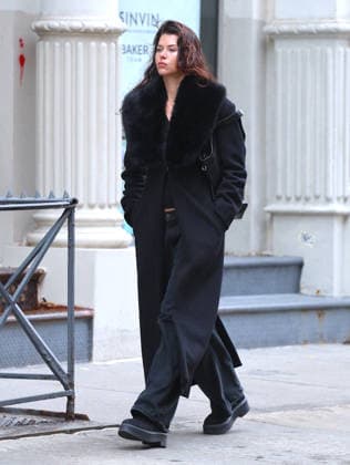 Georgia Fowler out in New York New Zealand model Georgia Fowler is walking with style and no-makeup in Soho, New York, NY on March 16, 2026. Photo by Dylan Travis ABACAPRESS.COM New York NY  Copyright: xDylanxTravis ABACAx