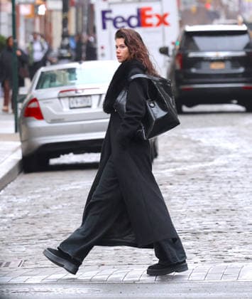 Georgia Fowler out in New York New Zealand model Georgia Fowler is walking with style and no-makeup in Soho, New York, NY on March 16, 2026. Photo by Dylan Travis ABACAPRESS.COM New York NY  Copyright: xDylanxTravis ABACAx