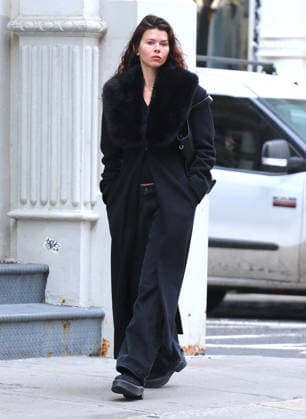Georgia Fowler out in New York New Zealand model Georgia Fowler is walking with style and no-makeup in Soho, New York, NY on March 16, 2026. Photo by Dylan Travis ABACAPRESS.COM New York NY  Copyright: xDylanxTravis ABACAx