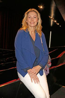 Tokessa Martinius bei der Premiere vom Literatur-Konzert Sabine Kaack & United Baroque - Der Geist der Mirabelle im Ohnsorg Theater. Hamburg, 16.03.2026