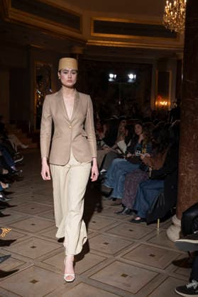 The Extreme Collection - MadridEsModa Fashion Week Madrid A model walks the runway wearing a design by The Extreme Collection during MadridEsModa Fashion Week in hotel Wwlinton de Madrid , 16 March 2026 Spain Madrid Spain Copyright: xAtilanoxGarciax xSOPAxImagesx photos08745