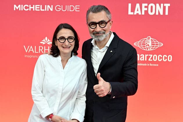 La chef Anne Sophie Pic et son mari David Sinapian Cérémonie des remises des Etoiles Michelin 2026 au Grimaldi Forum à Monaco le 16 mars 2026 1 étoile, 7 nouveaux 2 étoiles et 1 nouveau 3 étoiles pour lédition 2026 Bruno Bebert Bestimage Michelin Star Awards Ceremony 2026 at the Grimaldi Forum in Monaco on March 16, 2026 Monaco Monaco Monaco  Copyright: xBrunoxBebertx xBestimagexBrunoxBebertx xBestimagex