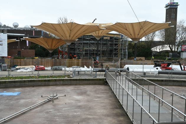 Baustelle des Kölner Tanzbrunnen der nach umfangreicher Sanierung pünktlich zu Saisonstart am 09.05.2026 fertig sein soll