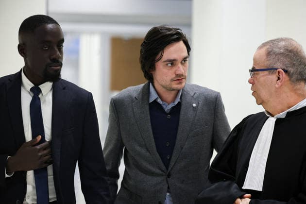 Trial of Alain Delon s Children - Paris Alain-Fabien Delon during trial of Famous French actor Alain Delon s sons sued for defamation by their sister Anouchka Delon at the Tribunal de Paris courthouse in Paris, France on March 17, 2026. Photo by Raphael Lafargue ABACAPRESS.COM Paris France  Copyright: xLafarguexRaphael ABACAx