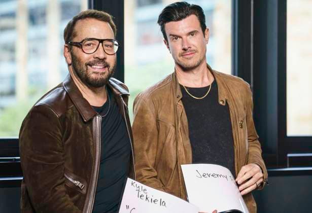 March 16, 2026: Austin, Texas. 2026 IHeartPodcast Awards, Hosts, Presenters, and Guest attendees arrive at the red carpet. (L-R) Jeremy Piven and Kyle Tekiela.  - ZUMAda1_ 20260316_zap_da1_083 Copyright: xSandraxDahdahx