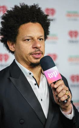 March 16, 2026: Austin, Texas. 2026 IHeartPodcast Awards, Hosts, Presenters, and Guest attendees arrive at the red carpet. Eric Andro , comedian and host speaks with the press. - ZUMAda1_ 20260316_zap_da1_078 Copyright: xSandraxDahdahx