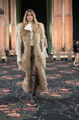 Johanna Ortiz - Mercedes-Benz Fashion Week Madrid A model walks the runway wearing a design by Johanna Ortiz during Mercedes-Benz Fashion Week de Madrid in IS Cervantes, 17 March 2026 Spain Madrid Spain Copyright: xAtilanoxGarciax xSOPAxImagesx photos09045