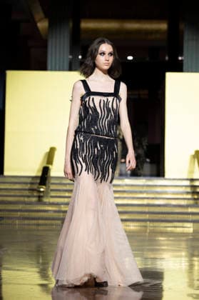 Juan Duyos - Mercedes-Benz Fashion Week Madrid A model walks the runway wearing a design by Juan Duyos during Mercedes-Benz Fashion Week de Madrid in IS Cervantes, 17 March 2026 Spain Madrid Spain Copyright: xAtilanoxGarciax xSOPAxImagesx photos08974