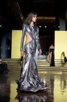 Juan Duyos - Mercedes-Benz Fashion Week Madrid A model walks the runway wearing a design by Juan Duyos during Mercedes-Benz Fashion Week de Madrid in IS Cervantes, 17 March 2026 Spain Madrid Spain Copyright: xAtilanoxGarciax xSOPAxImagesx photos08991