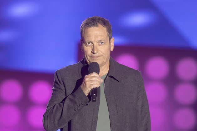 Kabarettist Dieter Nuhr - vollständiger Name: Dieter Herbert Nuhr (geb. 29. 10. 1960) während seines Auftrittes in der MDR TV-Aufzeichnung Humorzone - Die Gala im Alten Schlachthof Dresden. *** Cabaret artist Dieter Nuhr full name Dieter Herbert Nuhr born 29 10 1960 during his appearance in the MDR TV recording Humorzone Die Gala im Alten Schlachthof Dresden