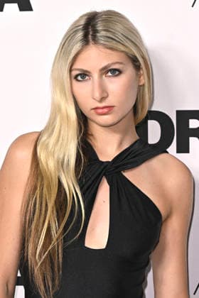 Blu DeTiger bei der Premiere des Kinofilms The Drama Das Drama - Noch mal auf Anfang in DGA Theater Complex . Los Angeles, 17.03.206