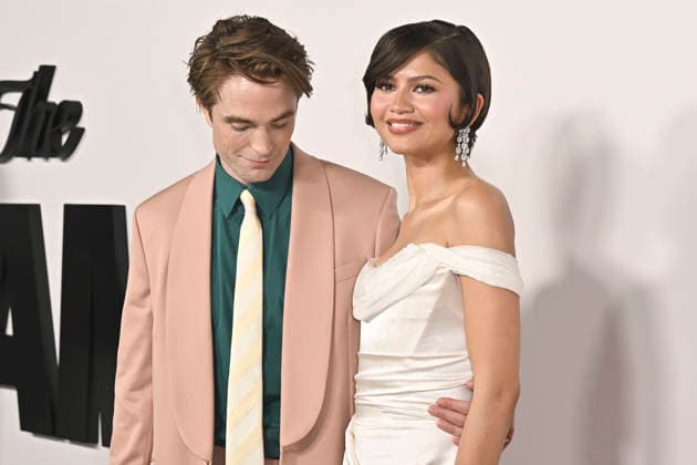 Robert Pattinson und Zendaya bei der Premiere des Kinofilms The Drama Das Drama - Noch mal auf Anfang in DGA Theater Complex . Los Angeles, 17.03.206