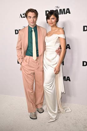 Robert Pattinson und Zendaya bei der Premiere des Kinofilms The Drama Das Drama - Noch mal auf Anfang in DGA Theater Complex . Los Angeles, 17.03.206