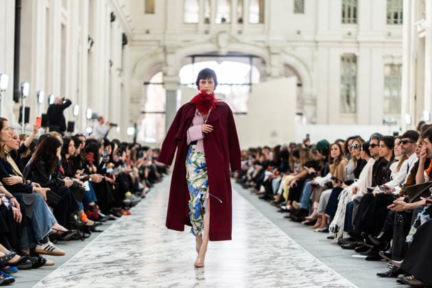 Juan Vidals fashion show at Mercedes Benz Fashion Week Madrid Model parades during Juan Vidals fashion show at Mercedes Benz Fashion Week Madrid, March 18, 2026, in Madrid Spain Juan Vidals fashion show is part of the opening day of Mercedes Benz Fashion Week Madrid 2026, where the designer from Alicante presents his new autumn-winter collection in the Crystal Gallery of the Palacio de Cibeles, after being distinguished with the National Designer Award 2026 of the catwalk 18 MARCH 2026 FASHION César Vallejo Rodrí Madrid Madrid Espana  Copyright: xCÃ sarxVallejoxRodriguezx 7376529