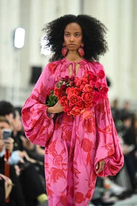 Juan Vidal - Mercedes-Benz Fashion Week Madrid, Spain - 18 Mar 2026 A model walks the runway wearing a design by Juan Vidal during Mercedes-Benz Fashion Week de Madrid in IFEMA. Madrid Spain Copyright: xAtilanoxGarciax xSOPAxImagesx photos09085