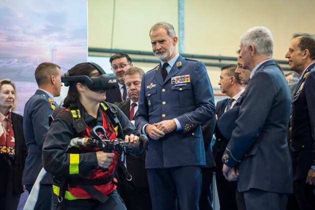 The King attends the technological demonstration days of the Connected, Sustainable and Intelligent Air Base BASCI King Felipe VI attends the technological demonstration days of the Connected, Sustainable and Intelligent Air Base BACSI , at Los Llanos Air Base, on March 18, 2026, in Albacete, Castilla La Mancha Spain The Kings visit is part of the inauguration of the Technological Demonstration Days BACSI 2026, an Air and Space Army exercise that shows digitalization, connectivity and sustainability projects for air bases, with the presence of companies, universities and demonstrations at Los Llanos Air Base 18 MARCH 2026 Víctor Ferná Albacete Castilla La Mancha Albacete Castilla La Mancha Castilla La Mancha Espana Copyright: xVictorxFernandezx 7377330