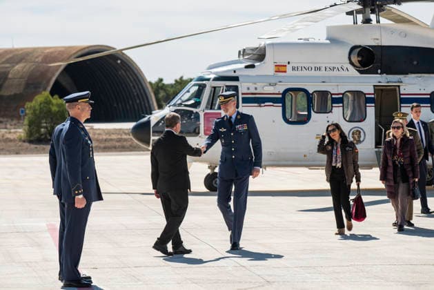 The King attends the Technological Demonstration Days of the Connected, Sustainable and Intelligent Air Base BASCI King Felipe VI c greets the President of Castilla La Mancha, Emiliano García Page 2i , together with the Minister of Defense, Margarita Robles 2d , attends the Technological Demonstration Days of the Connected, Sustainable and Intelligent Air Base BACSI , at the Los Llanos Air Base, on March 18, 2026, in Albacete, Castilla La Mancha Spain The Kings visit is part of the inauguration of the BACSI 2026 Technology Demonstration Days, an Air and Space Army exercise that shows digitalization, connectivity and sustainability projects for air bases, with the presence of companies, universities and demonstrations at Los Llanos Air Base Copyright: xVictorxFernandezx 7377362
