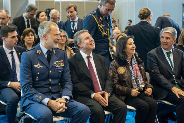 The King attends the Technological Demonstration Days of the Connected, Sustainable and Intelligent Air Base BASCI King Felipe VI i together with the President of Castilla La Mancha, Emiliano García Page 2i , together with the Minister of Defense, Margarita Robles 2d , attends the Technological Demonstration Days of the Connected, Sustainable and Intelligent Air Base BACSI , at the Los Llanos Air Base, on March 18, 2026, in Albacete, Castilla La Mancha Spain The Kings visit is part of the inauguration of the BACSI 2026 Technology Demonstration Days, an Air and Space Army exercise that shows digitalization, connectivity and sustainability projects for air bases, with the presence of companies, universities and demonstrations at Los Llanos A Copyright: xVictorxFernandezx 7377365