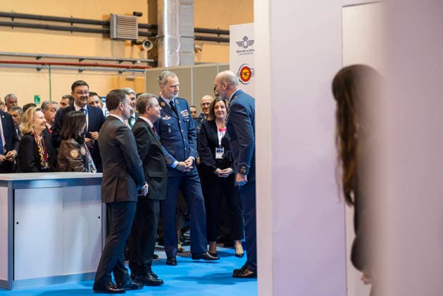 The King attends the Technological Demonstration Days of the Connected, Sustainable and Intelligent Air Base BASCI King Felipe VI together with the President of Castilla La Mancha, Emiliano García Page, attends the Technological Demonstration Days of the Connected, Sustainable and Intelligent Air Base BACSI , at the Los Llanos Air Base, on March 18, 2026, in Albacete, Castilla La Mancha Spain The Kings visit is part of the inauguration of the BACSI 2026 Technology Demonstration Days, an Air and Space Army exercise that shows digitalization, connectivity and sustainability projects for air bases, with the presence of companies, universities and demonstrations at Los Llanos Air Base 18 MARCH 2026 Víctor Ferná Albacete Castilla La Mancha Alba Copyright: xVictorxFernandezx 7377368