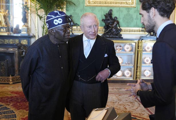 . 18 03 2026. Windsor , United Kingdom. King Charles III, Queen Camilla ,Prince William and Kate Middleton, the Prince and Princess of Wales, with President of Nigeria Bola Ahmed Tinubu and First Lady Oluremi Tinubu ,as they view items related to Nigeria from the Royal Collection exhibition, in the Green Drawing Room at Windsor Castle, on the first day of their state visit to the UK.  xi-Imagesx xPoolx IIM-26645-0095
