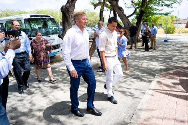 ORANJESTAD - King Willem-Alexander is in conversation at Aruba Surfside Marina with representatives of the government, academia, the business community, and civil society organizations regarding tourism and immigration. The King paid a working visit to Aruba to attend the ceremonies surrounding the celebration of 40 years of Status Aparte and 50 years of the flag and national anthem. MISCHA SCHOEMAKER ANP netherlands out - belgium out  Copyright: xx x553753361x originalFilename: 553753361.jpg
