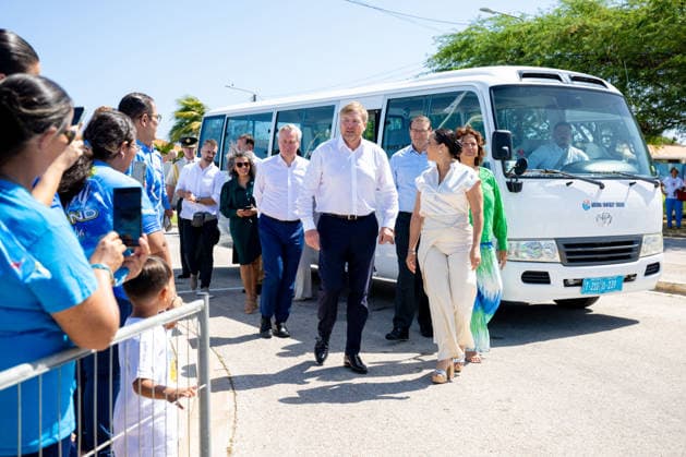 King visits Aruba to celebrate forty years of Status Aparte. Aruba 18 Mar 2026 King Willem-Alexander during a visit to the Olympic swimming complex Piscina Olimpico Roly Bisslik. There he spoke with swimmers and representatives of Aruban swimming and laid the foundation stone for the construction of a new warm-up swimming pool. Oranjestad Aruba  Copyright: xMischaxSchoemakerx