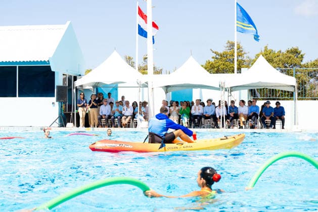 King visits Aruba to celebrate forty years of Status Aparte. Aruba 18 Mar 2026 King Willem-Alexander during a visit to the Olympic swimming complex Piscina Olimpico Roly Bisslik. There he spoke with swimmers and representatives of Aruban swimming and laid the foundation stone for the construction of a new warm-up swimming pool. Oranjestad Aruba  Copyright: xMischaxSchoemakerx