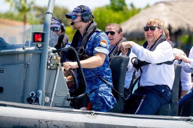 King visits Aruba to celebrate forty years of Status Aparte. Aruba 18 Mar 2026 King Willem-Alexander visits the Marine Barracks Savaneta. During the visit he boarded a station ship of the Royal Navy, where he spoke about the geopolitical situation in the region and the deployment of Defense in the Caribbean. Savaneta Aruba  Copyright: xMischaxSchoemakerx
